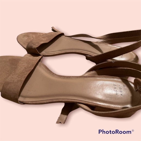NWOT A New Day Tan Sandals Size 11 - Picture 3 of 3
